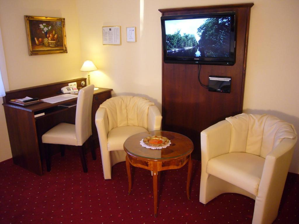 Klassik Hotel Am Tor Weiden in der Oberpfalz Quarto foto