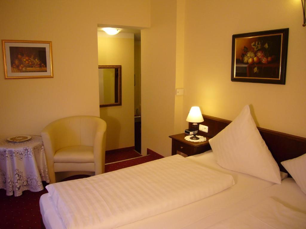 Klassik Hotel Am Tor Weiden in der Oberpfalz Quarto foto