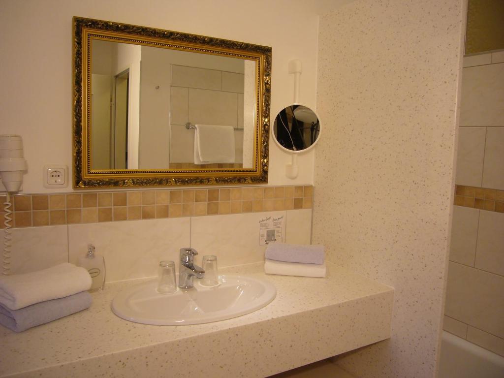 Klassik Hotel Am Tor Weiden in der Oberpfalz Quarto foto